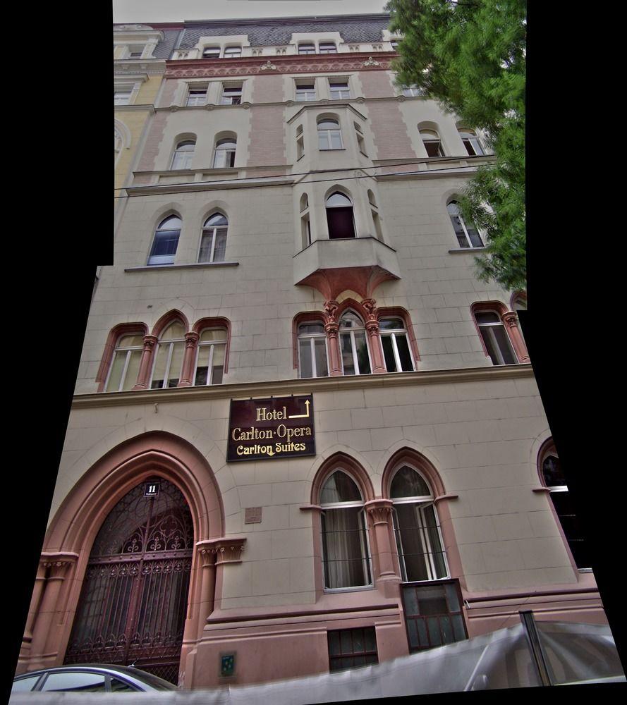 Vista Exterior Carlton Opera