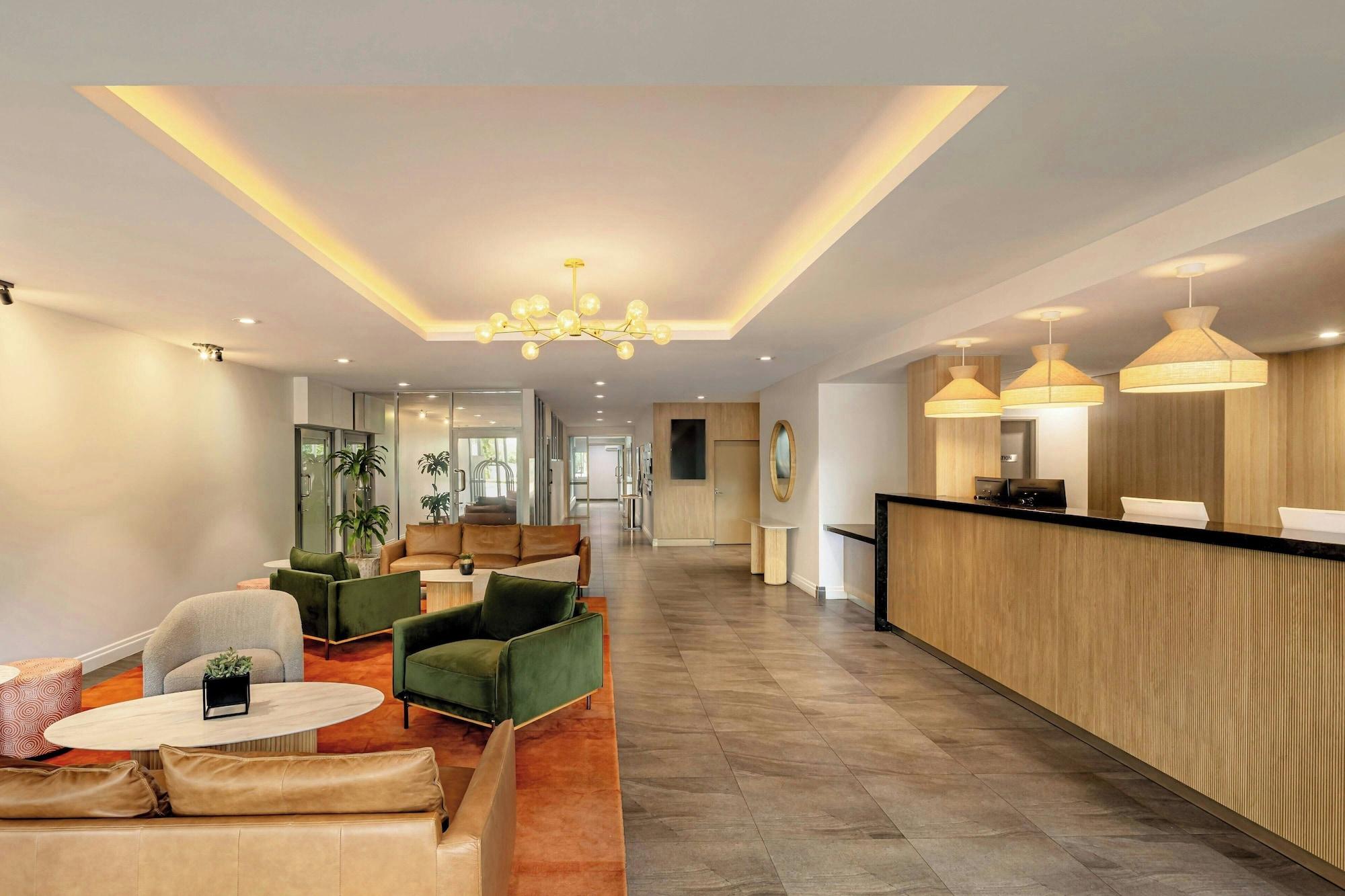 Vista Lobby Courtyard By Marriott Darwin
