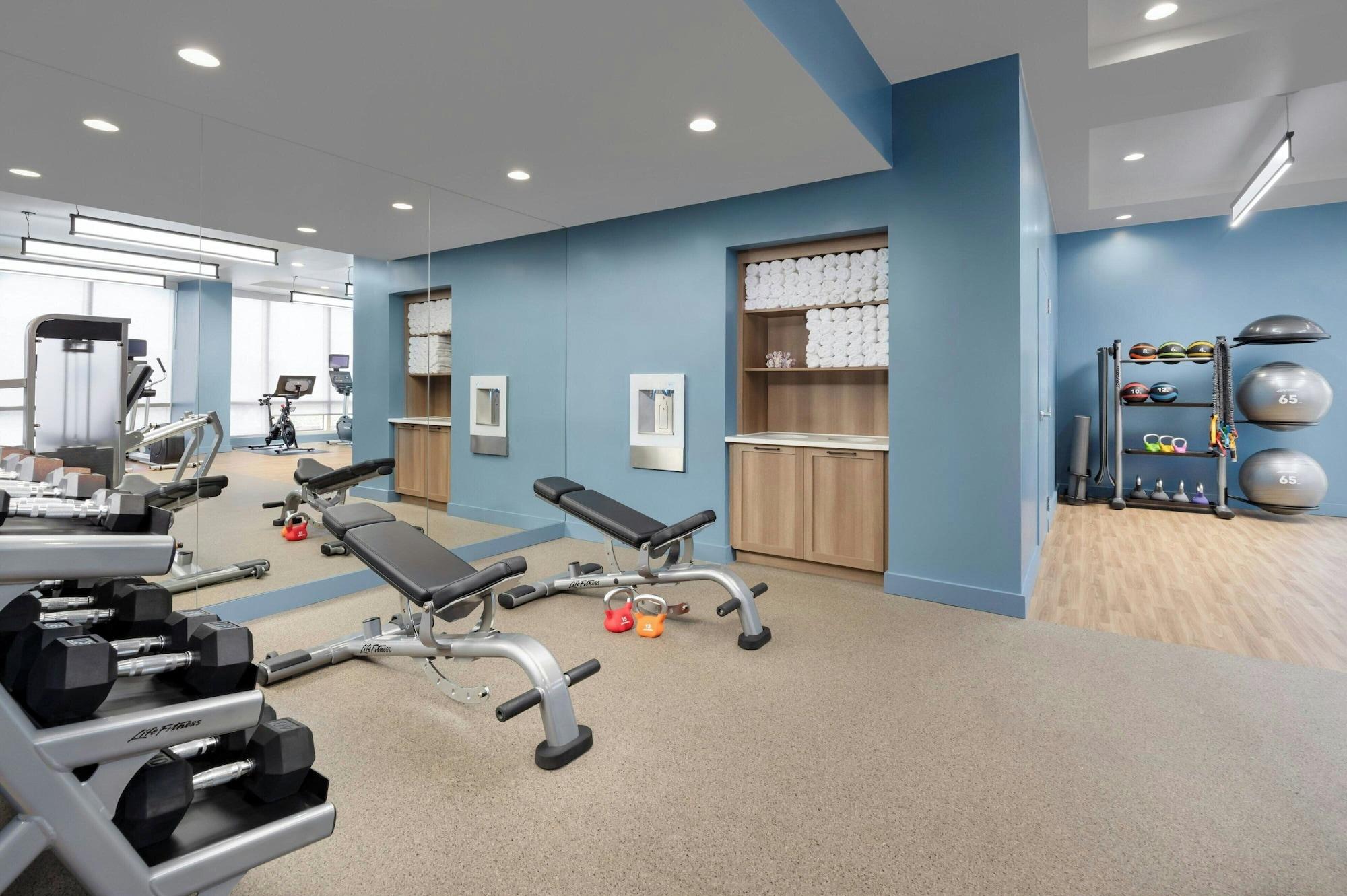 Gimnasio Courtyard by Marriott Oceanside Fort Lauderdale Beach