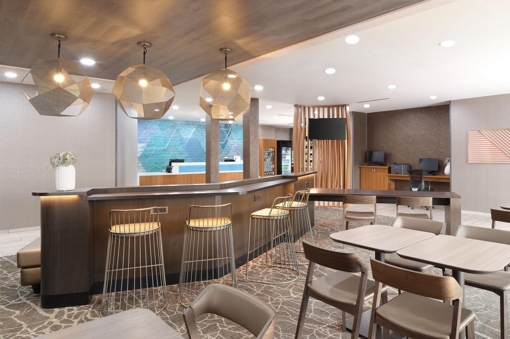 Vista Lobby SpringHill Suites by Marriott Jacksonville Baymeadows