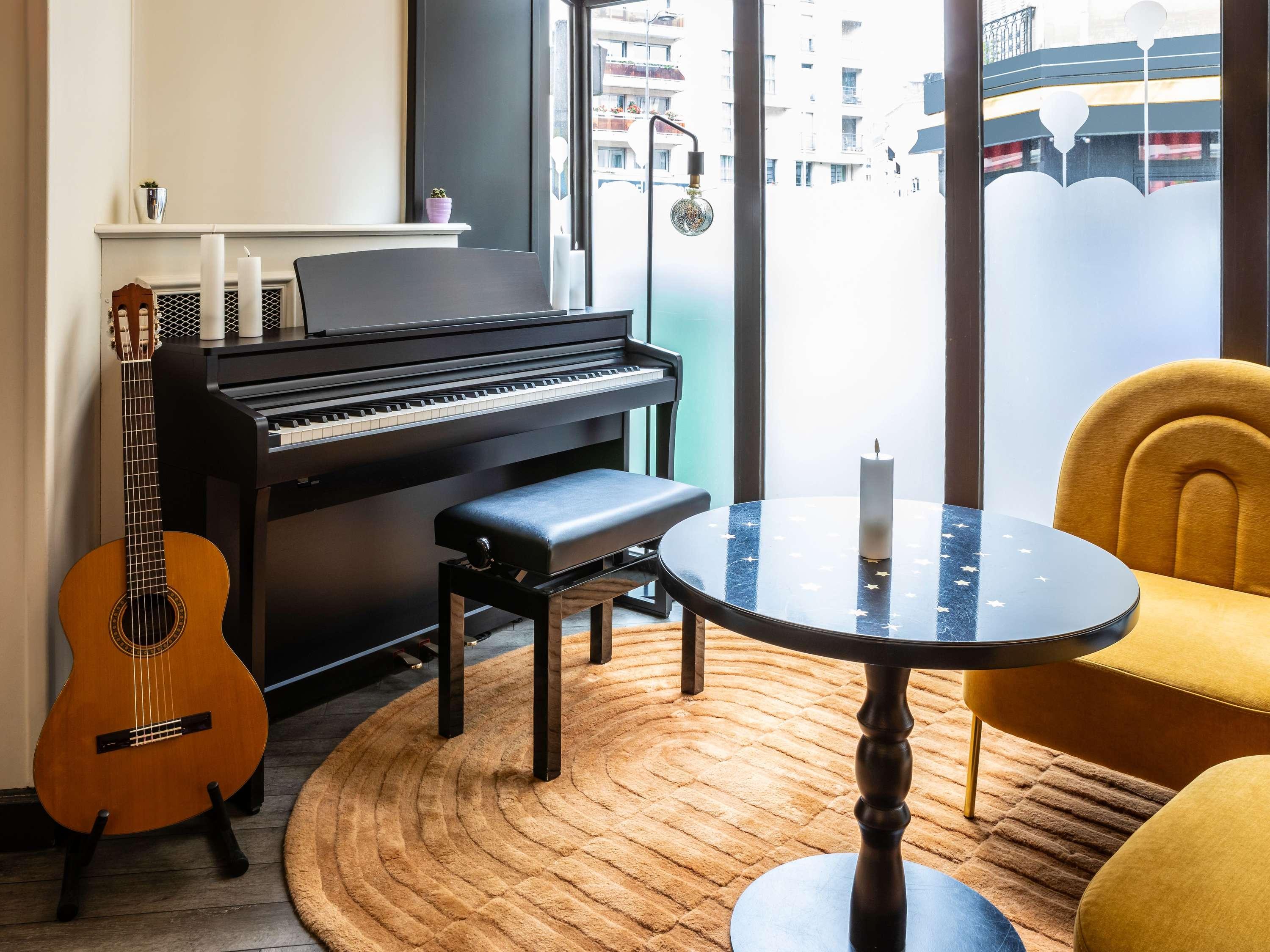 Varios ibis Styles Paris 15 Lecourbe