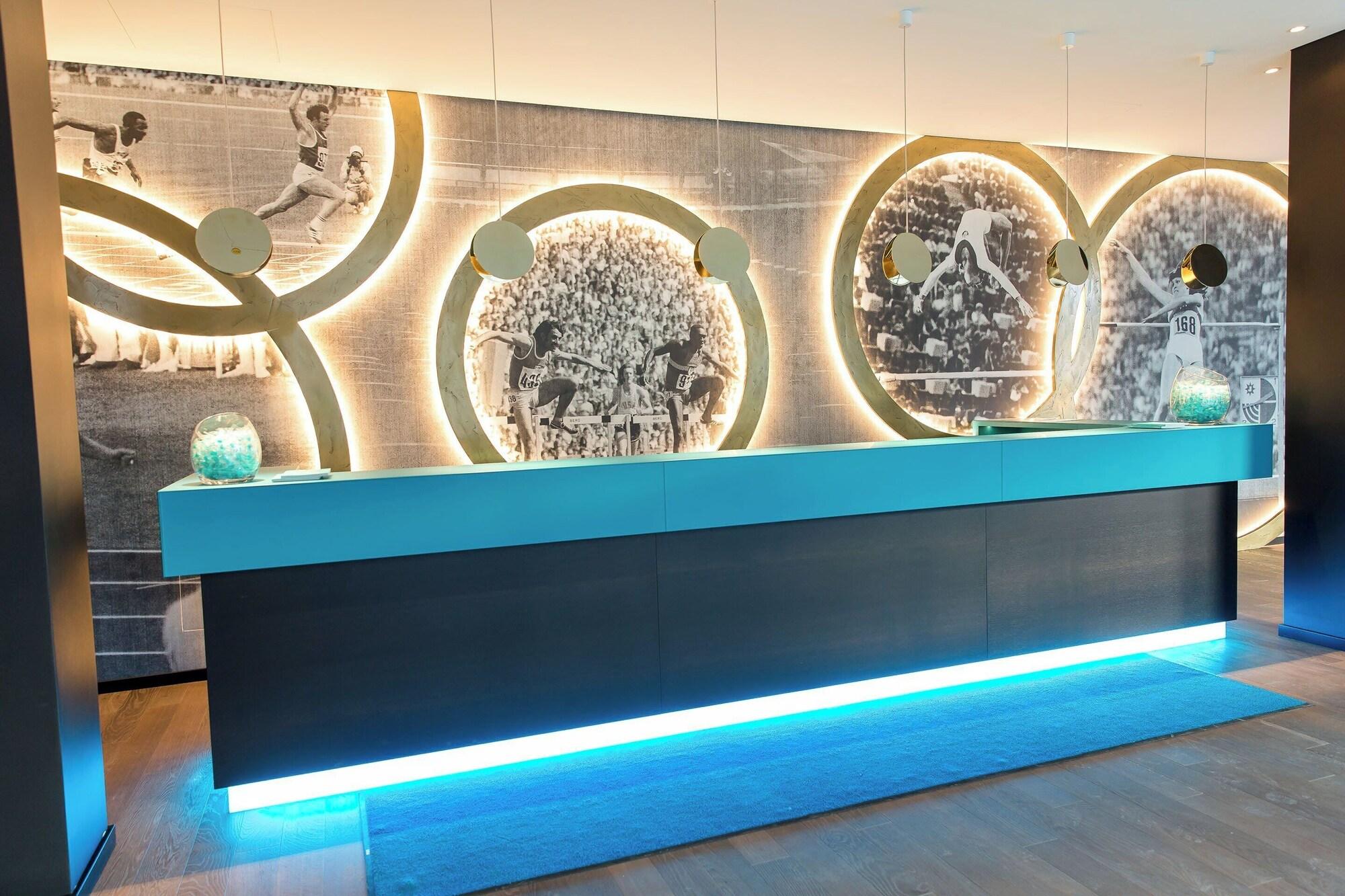 Vista Lobby Motel One Munich - Olympia Gate