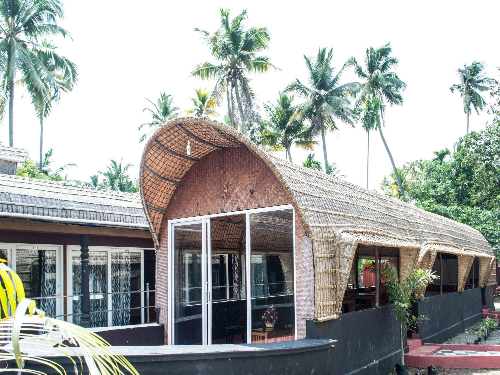 Vista Exterior OYO 5237 Island Lake Resort