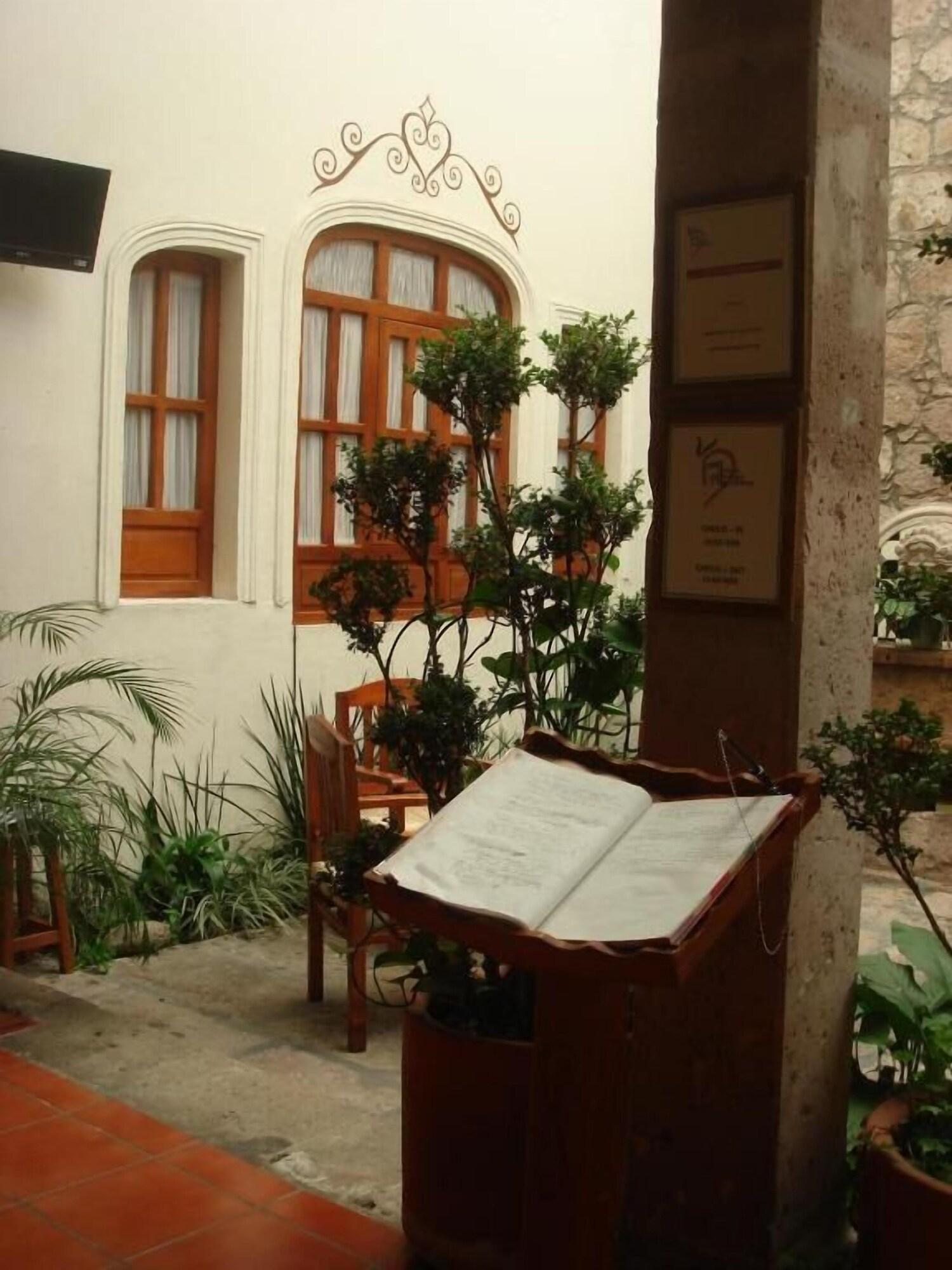 Vista Lobby Hotel Refugio Agustino