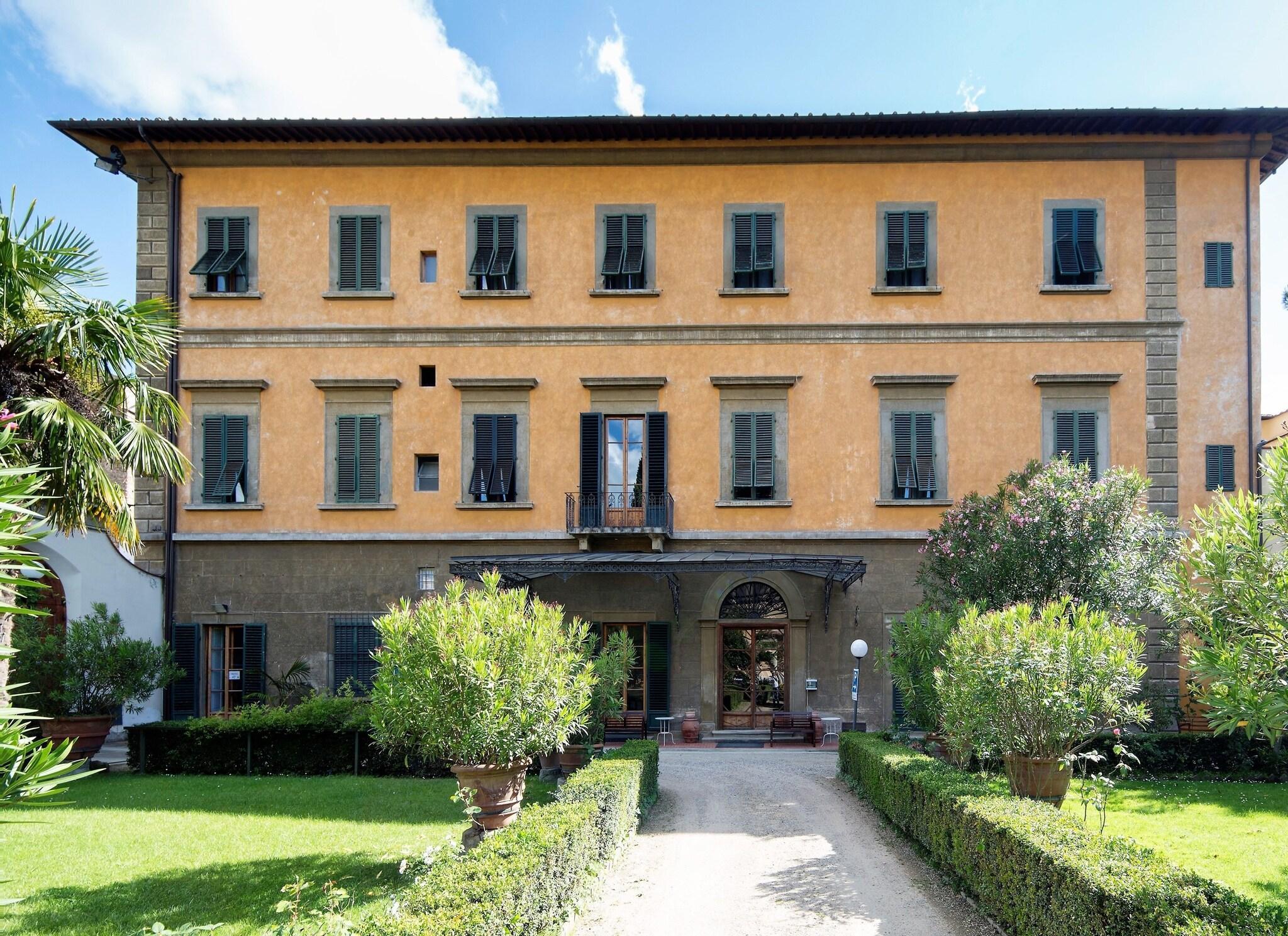 Vista Exterior Casa Santo Nome di Gesù