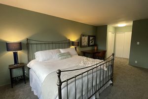 Alquiler Vacacional - Lake San Marcos Gem. Walking Distance to Lake, Dining and Golf!