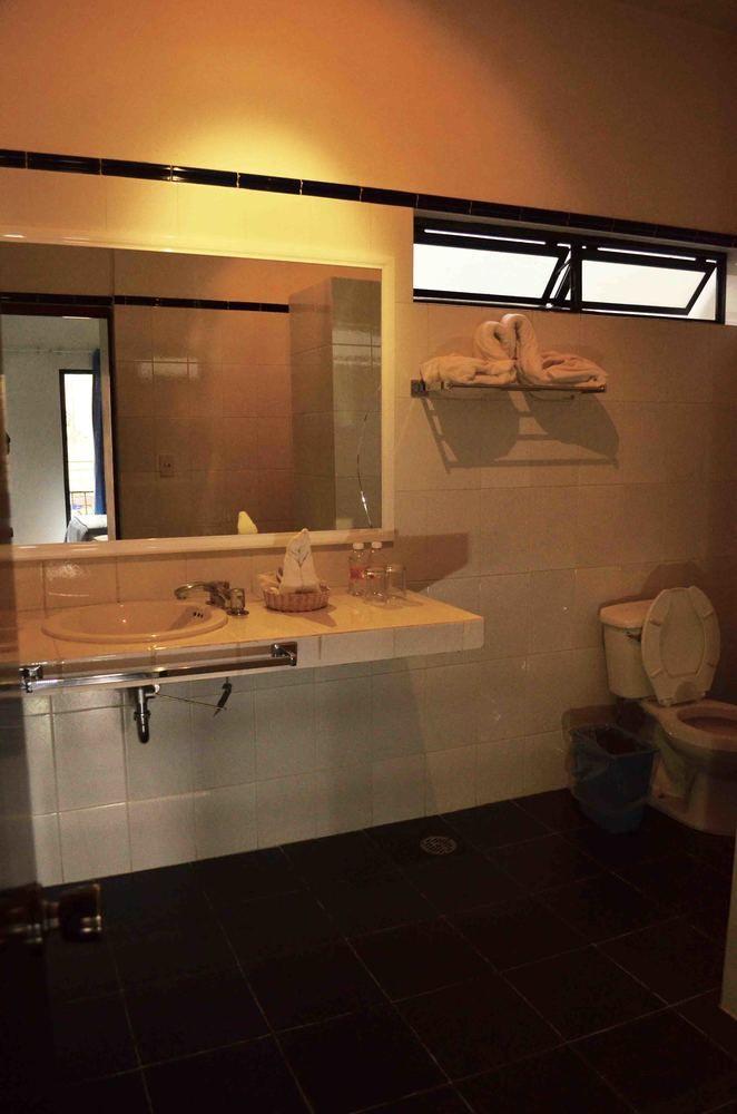 Equipamiento de Habitación Kabii