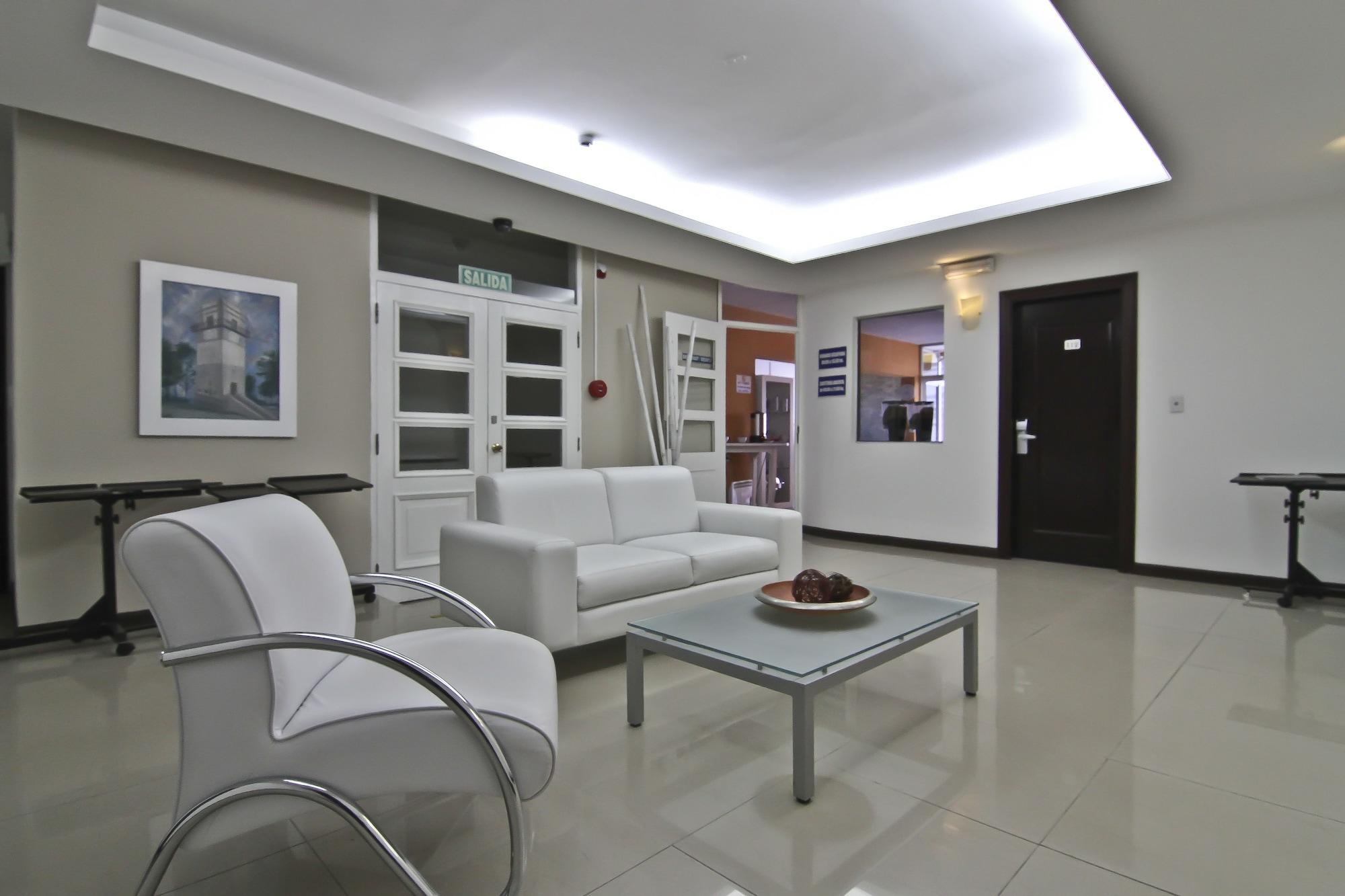 Vista Lobby De la Plaza Hotel