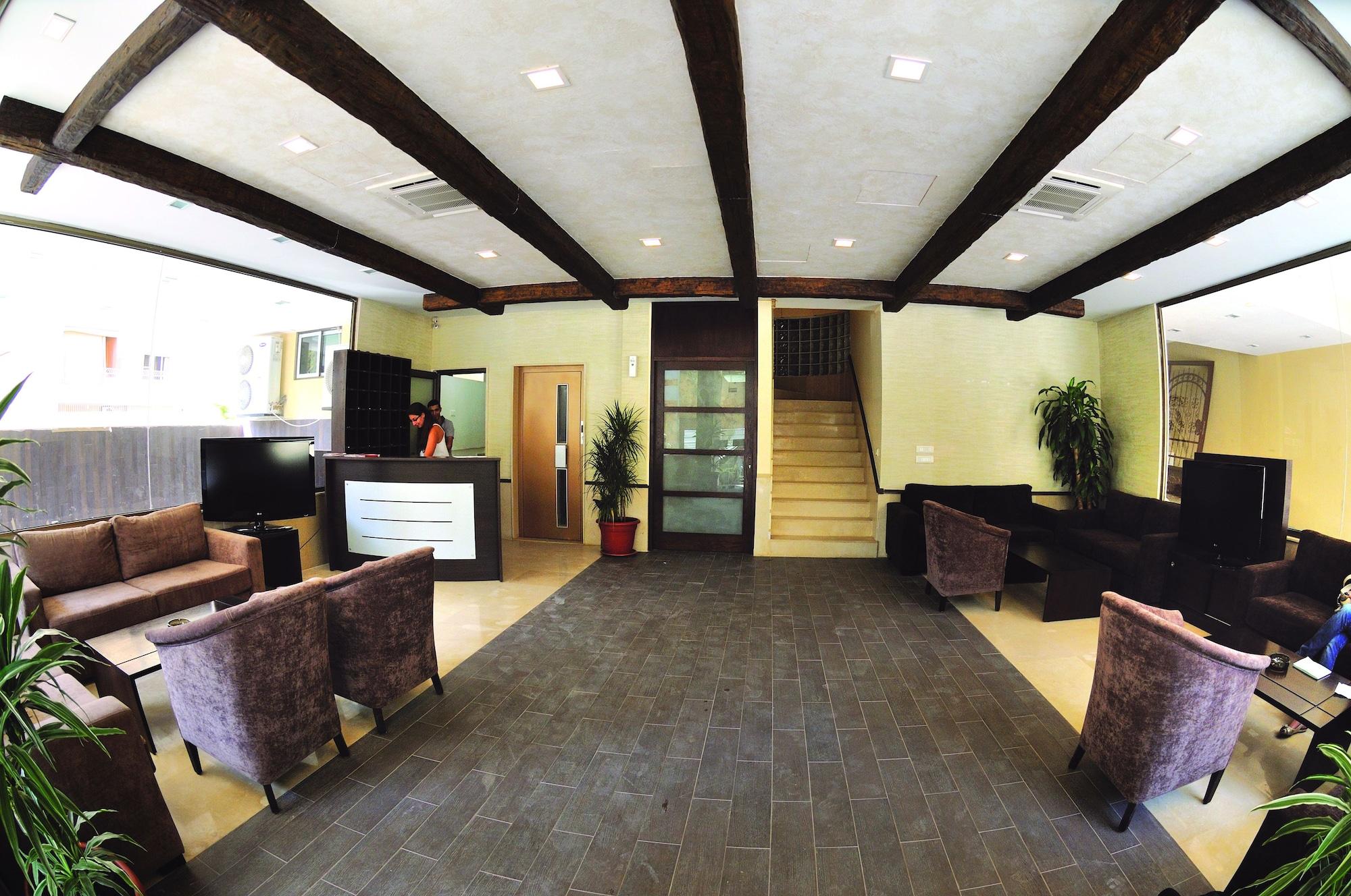 Vista Lobby Bliss 3000 Furnished Studios