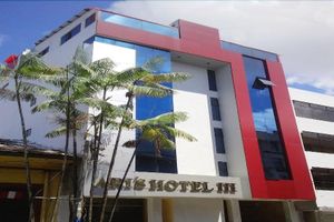 Alojamiento - Ari's Hotel III