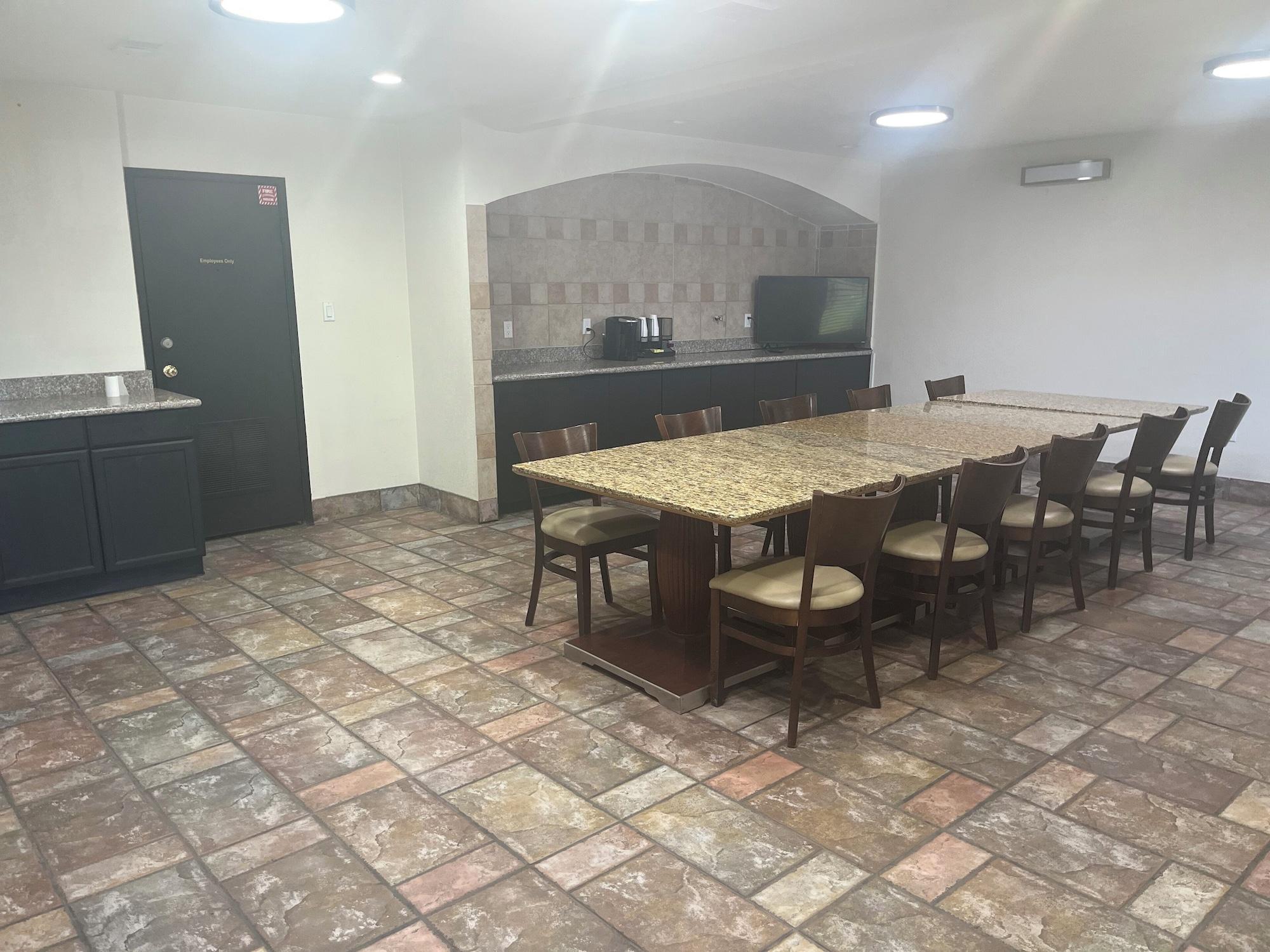 Vista Lobby Ocotillo Apartments & Hotel