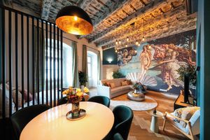 Alojamiento - Old Royal Post Boutique Hotel & Premium Suites