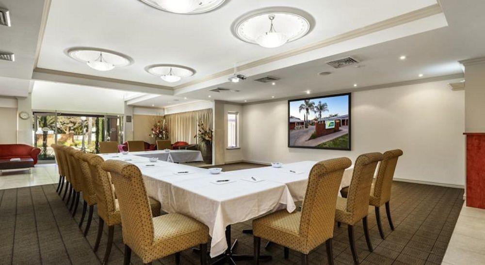 Sala de Reuniones Quest Yelverton Kalgoorlie
