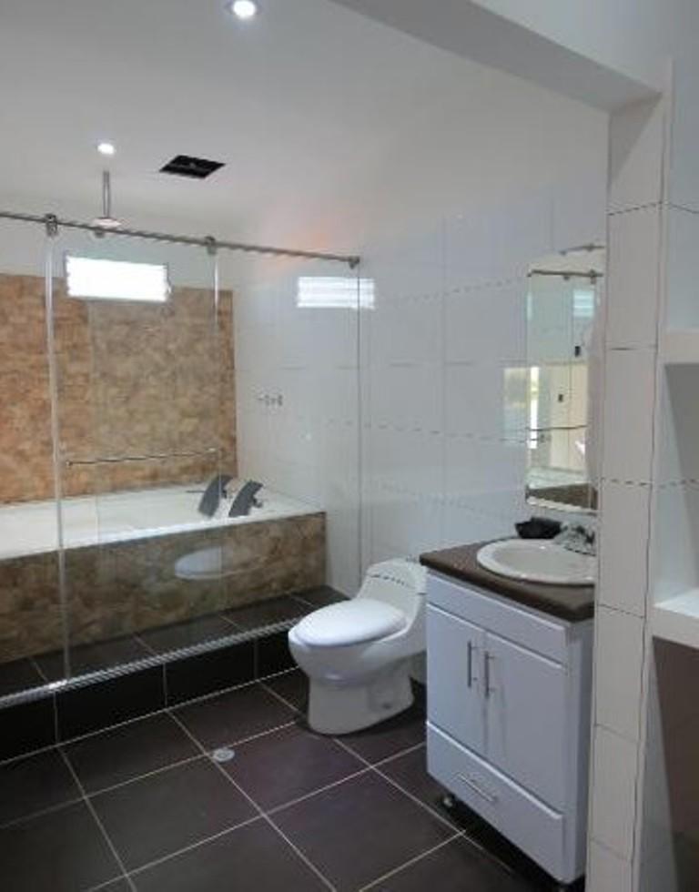 Baño Gran Hotel Internacional Sanbara
