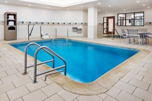 Alojamiento - Courtyard by Marriott Stamford Downtown