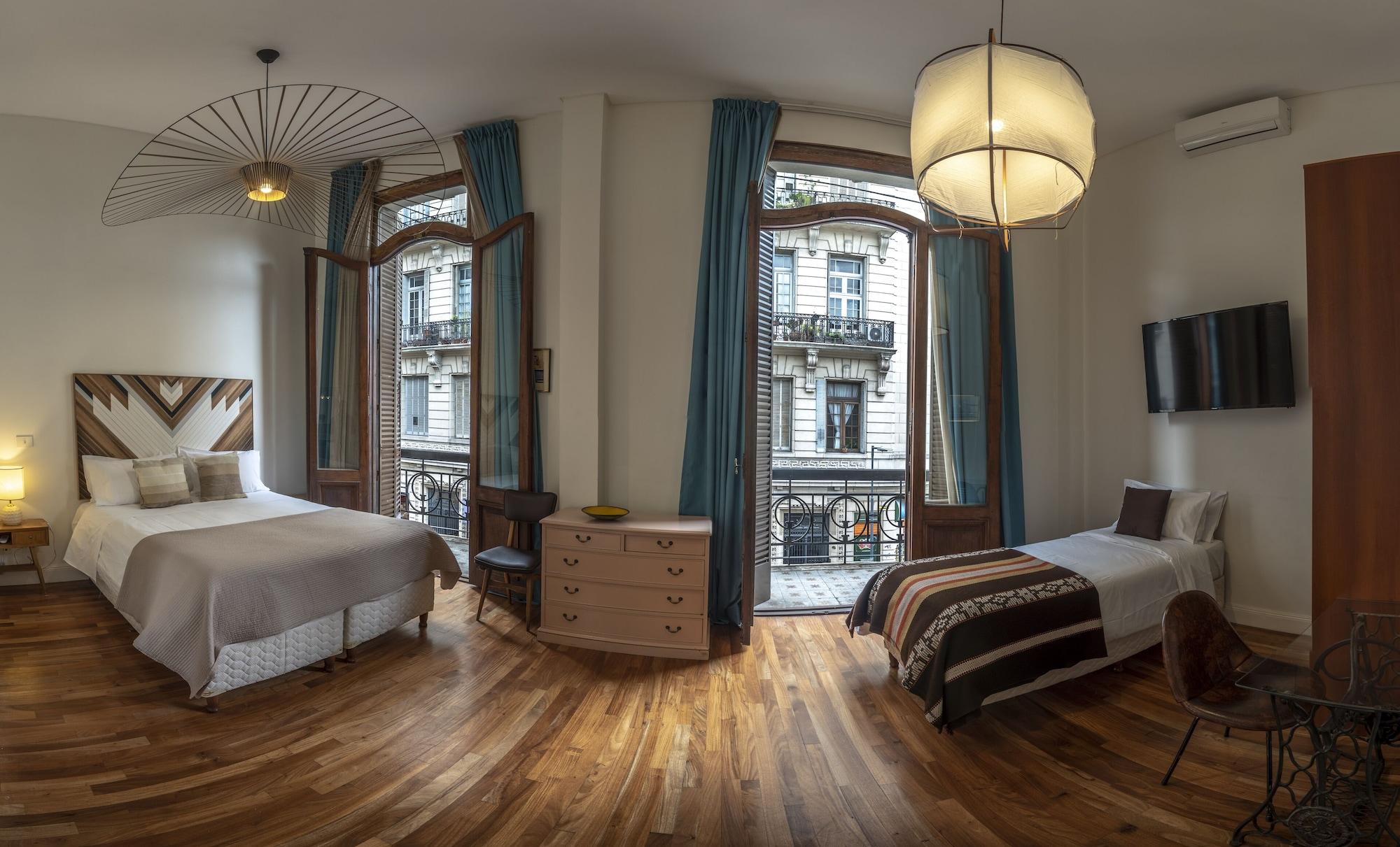 Guest room L'Adresse Hotel Boutique