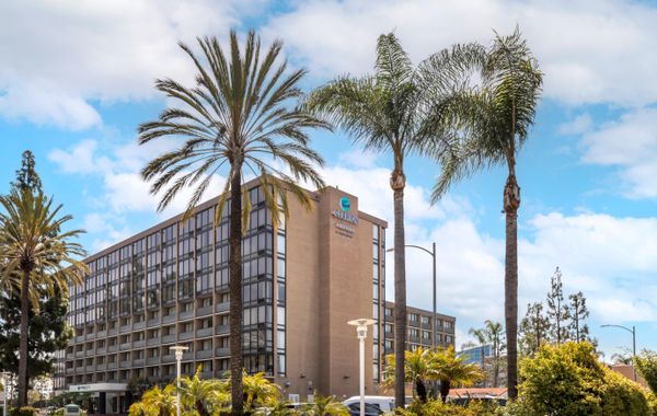 Clarion Hotel Anaheim Resort