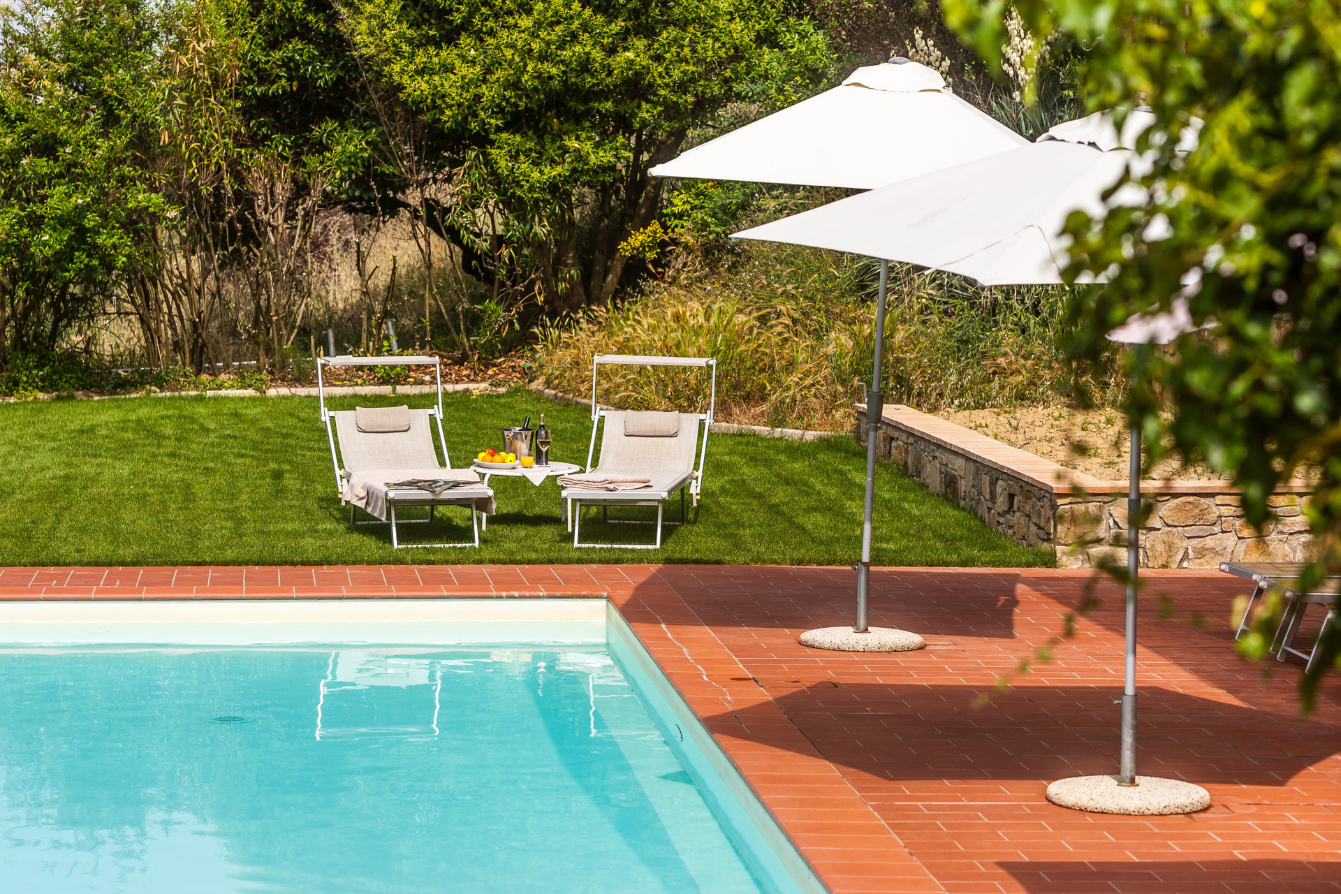 Vista Piscina Relais Villa Olmo Food and Wine Resort