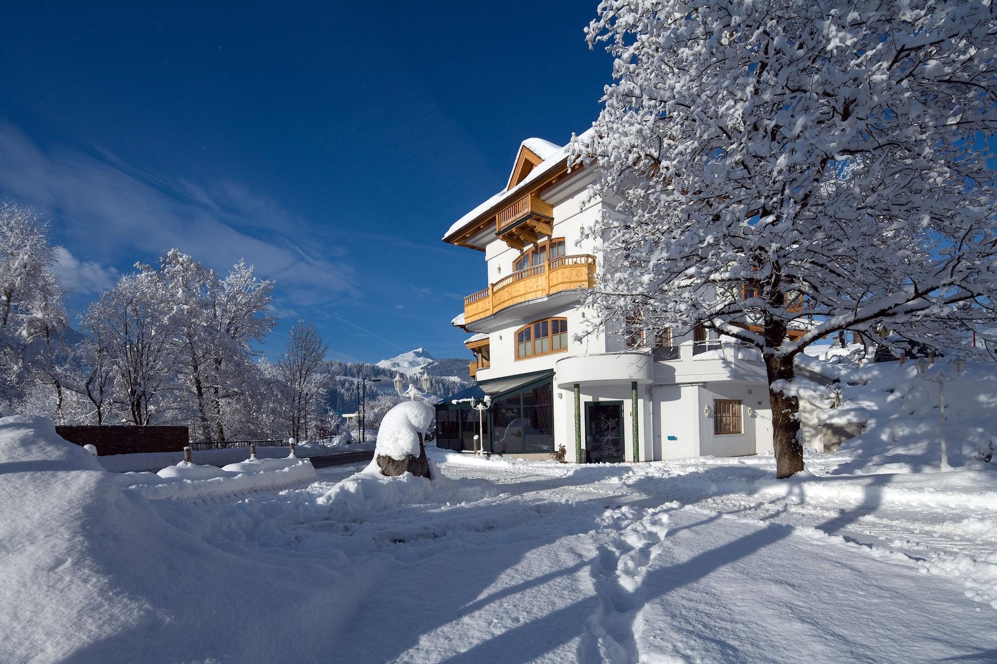 Vista Exterior Hotel Obermair