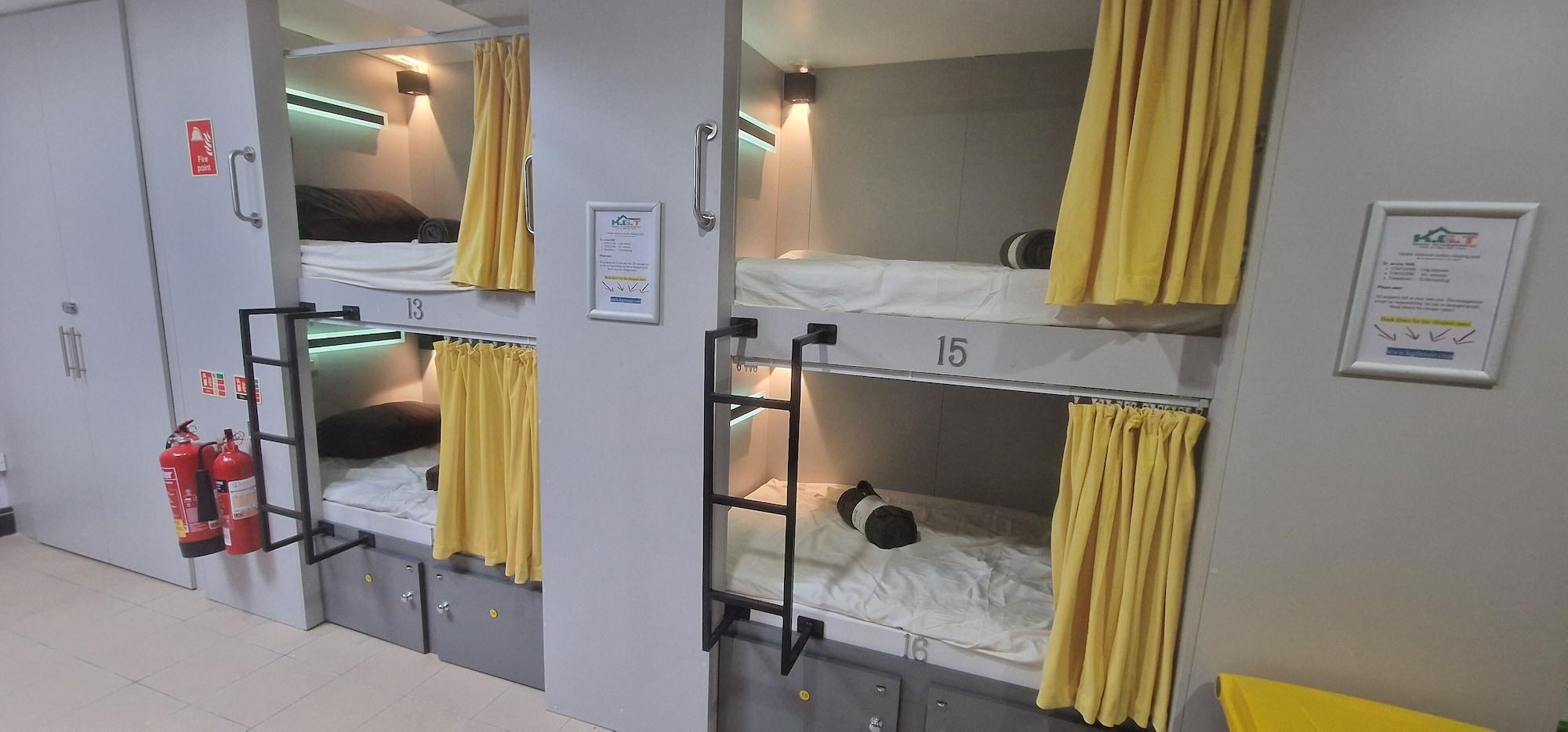 Varios Double Bedroom Studio