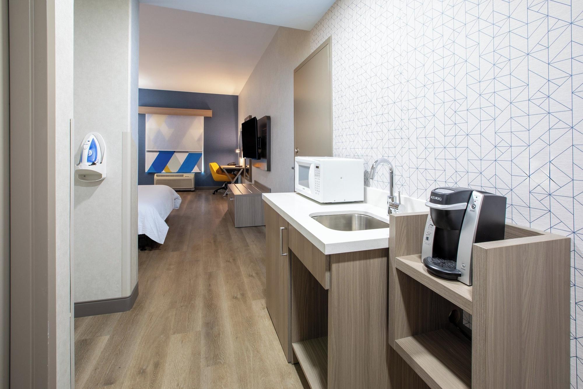 Habitación Holiday Inn Express & Suites Lathrop by IHG
