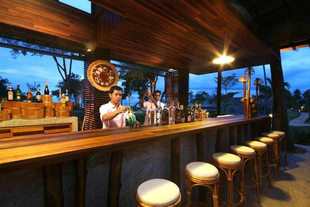 Bar/Salón Islanda Hideaway Resort