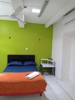 Alquiler Vacacional - Charming central house two blocks from the beach