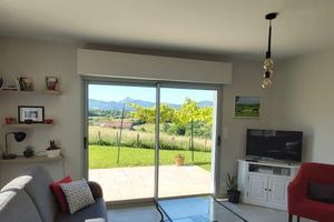 Renta temporal - Traditional house on 1500 m2 between Ocean and Mountains (classified village)