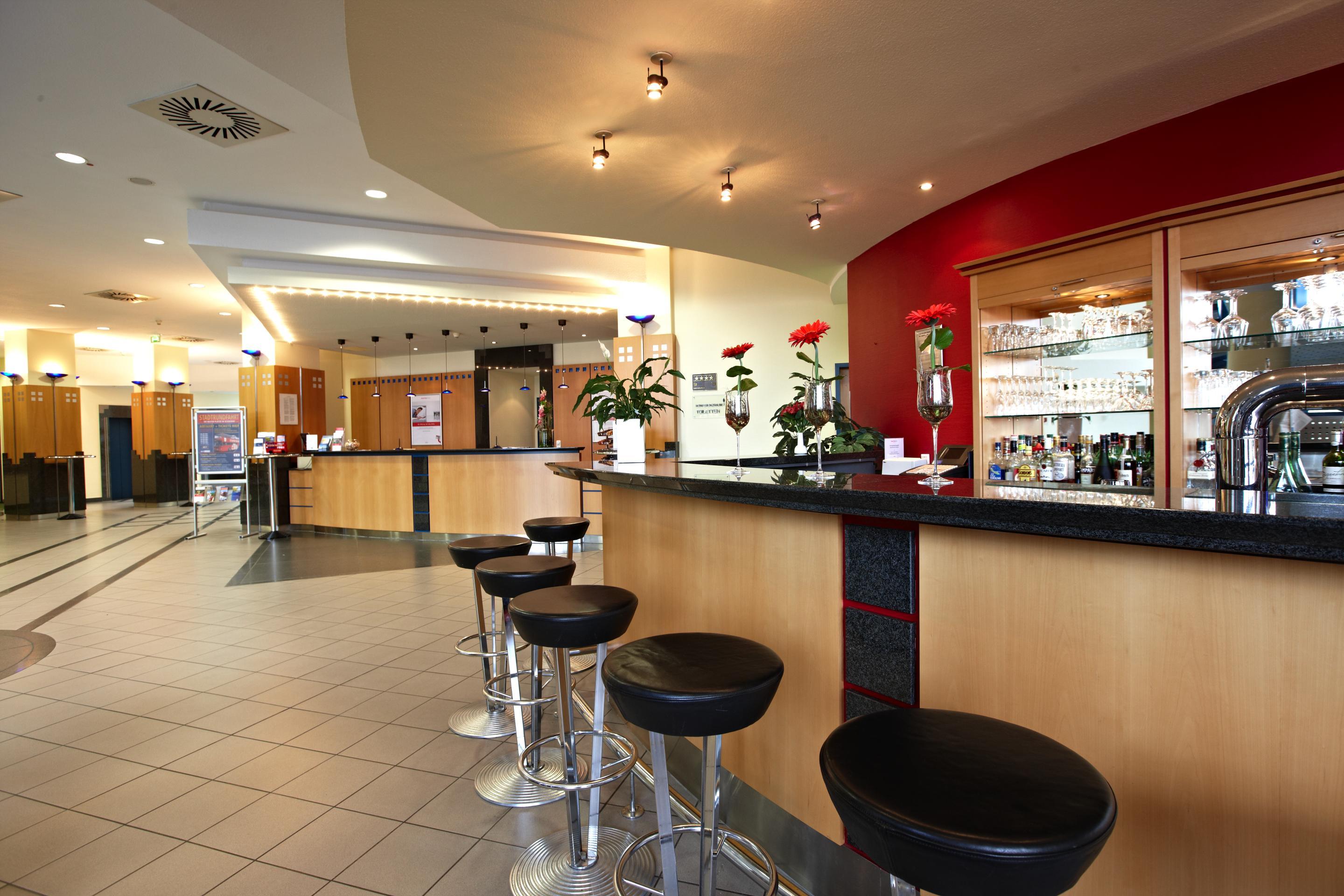 Bar/Salón IntercityHotel Schwerin
