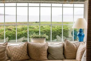 Alquiler Vacacional - Beautiful location with sea views & beach close by.