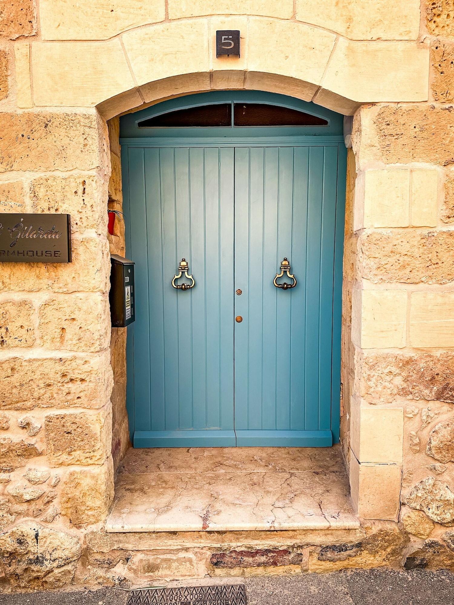 Vista Exterior Ta Gilarda Boutique Living