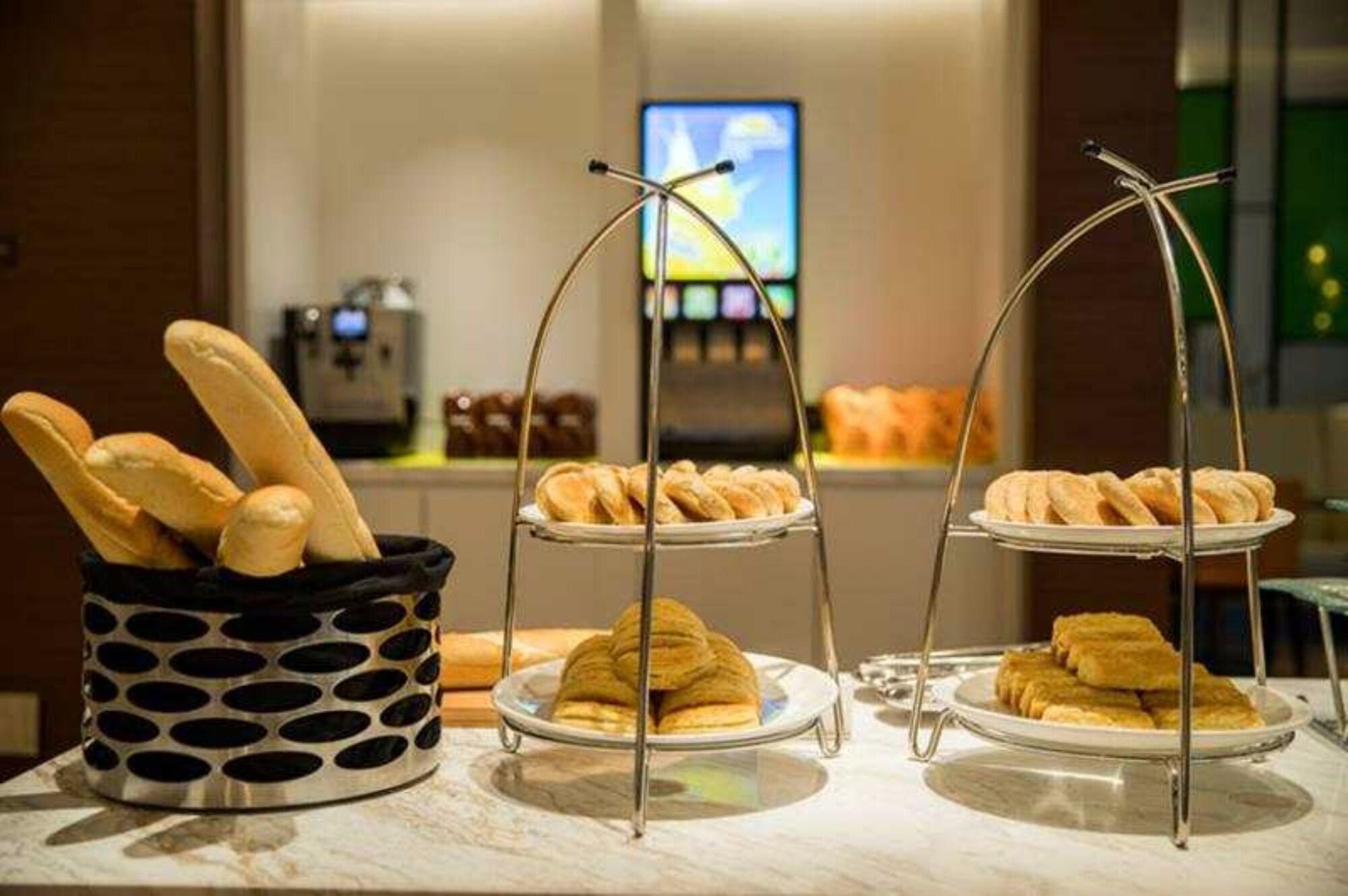 Restaurant Hampton by Hilton Beijing Fangshan Hotel