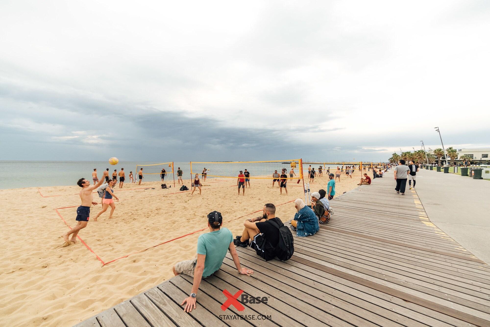 Playa Nomads St Kilda Hostel