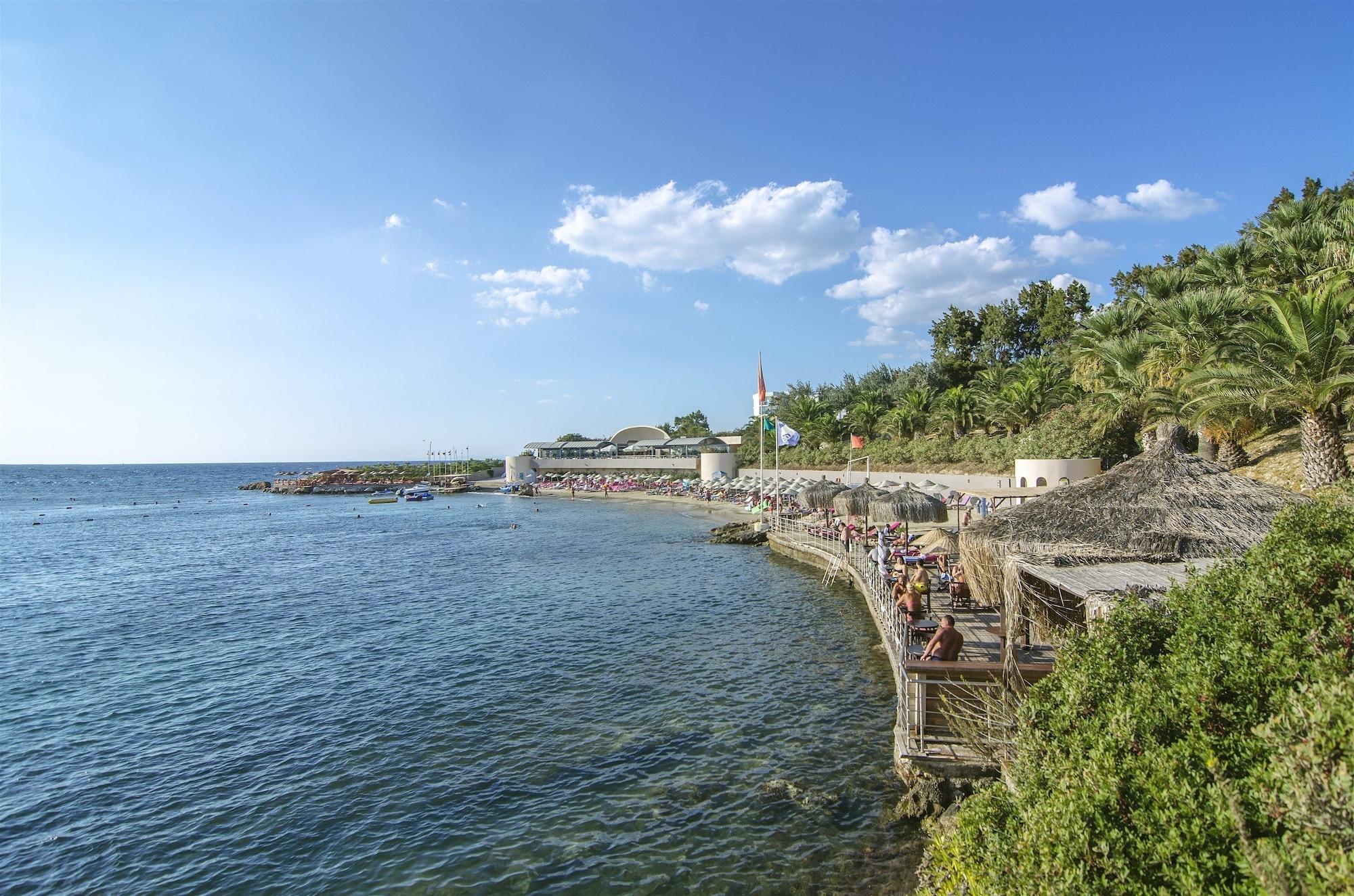 Playa The Grand Blue Sky International