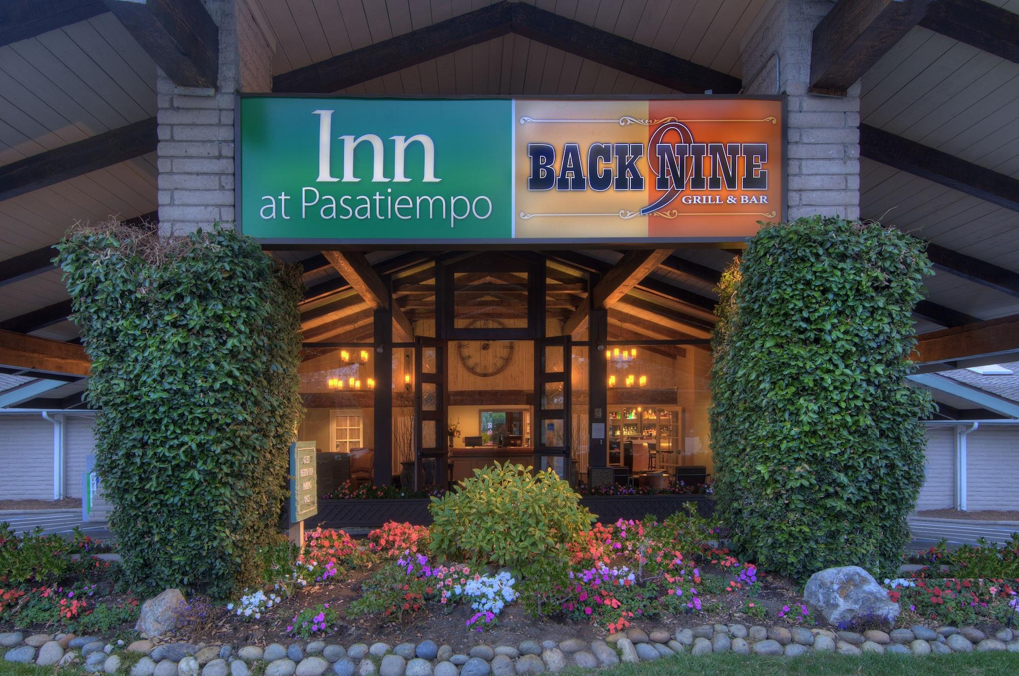 Vista Exterior Inn At Pasatiempo