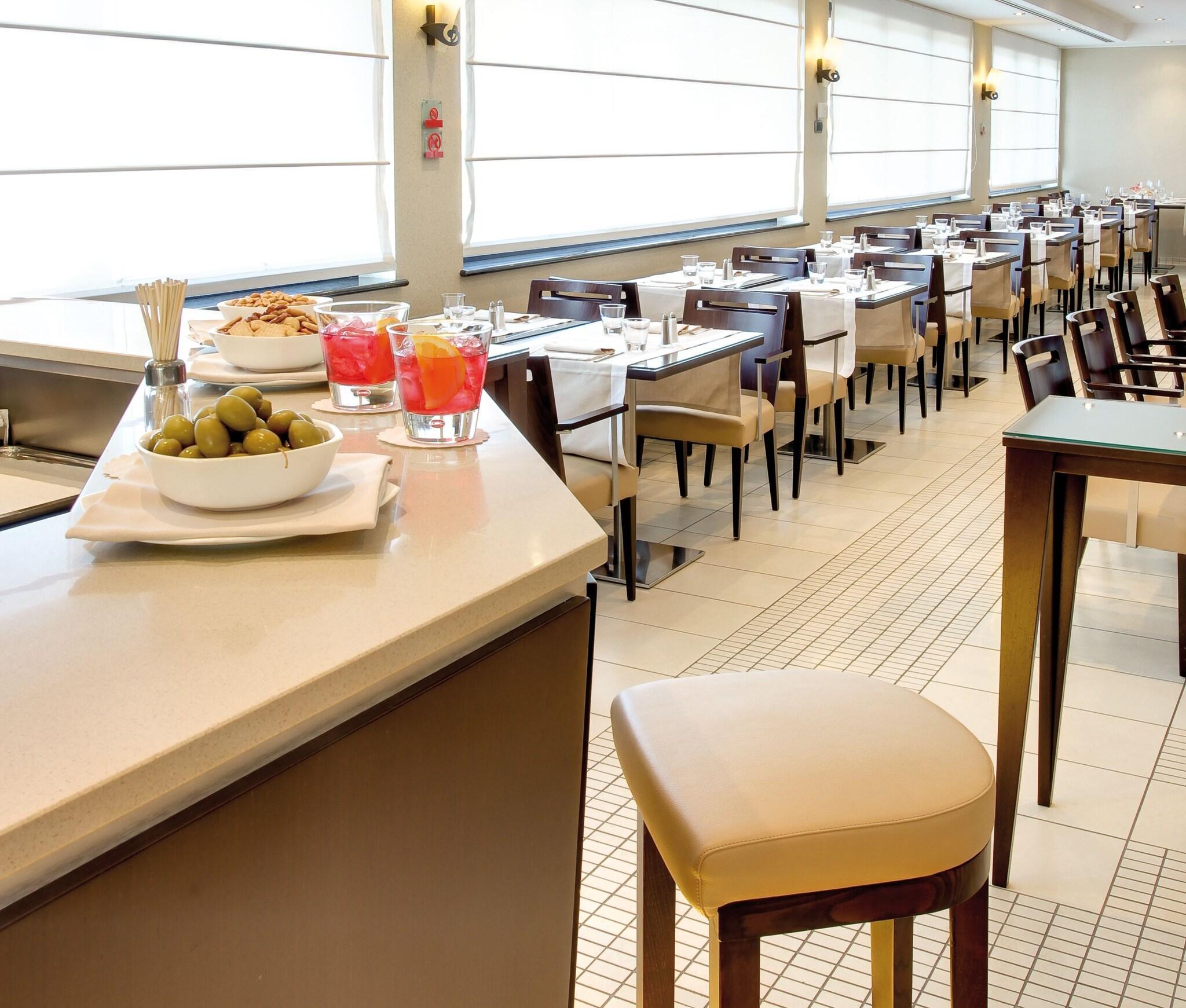 Bar/Salón Hotel Nord