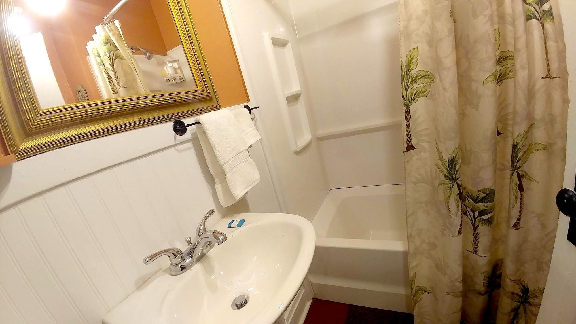 Equipamiento de Habitación Historic Whiting Hotel Suites