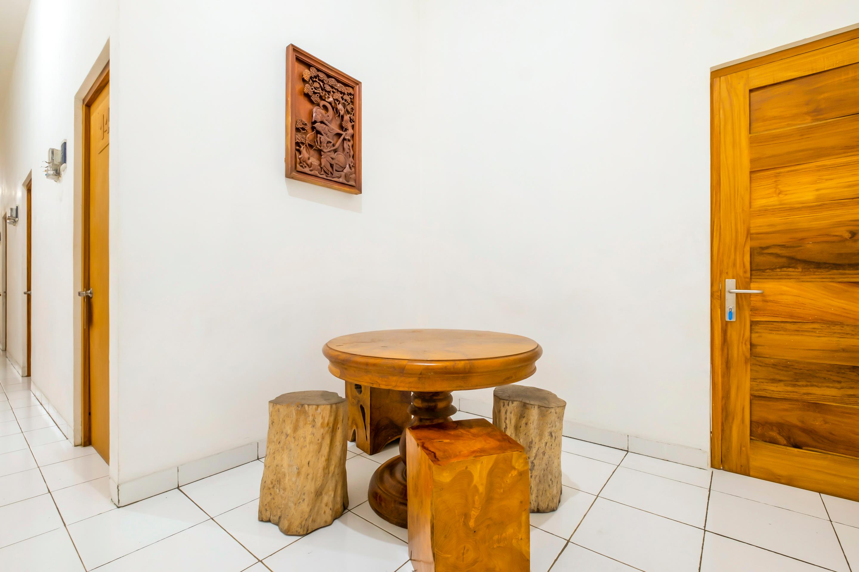 Vista Lobby Hotel O Syariah Tasikmalaya Near Universitas Siliwangi Formerly Siliwangi Guest House