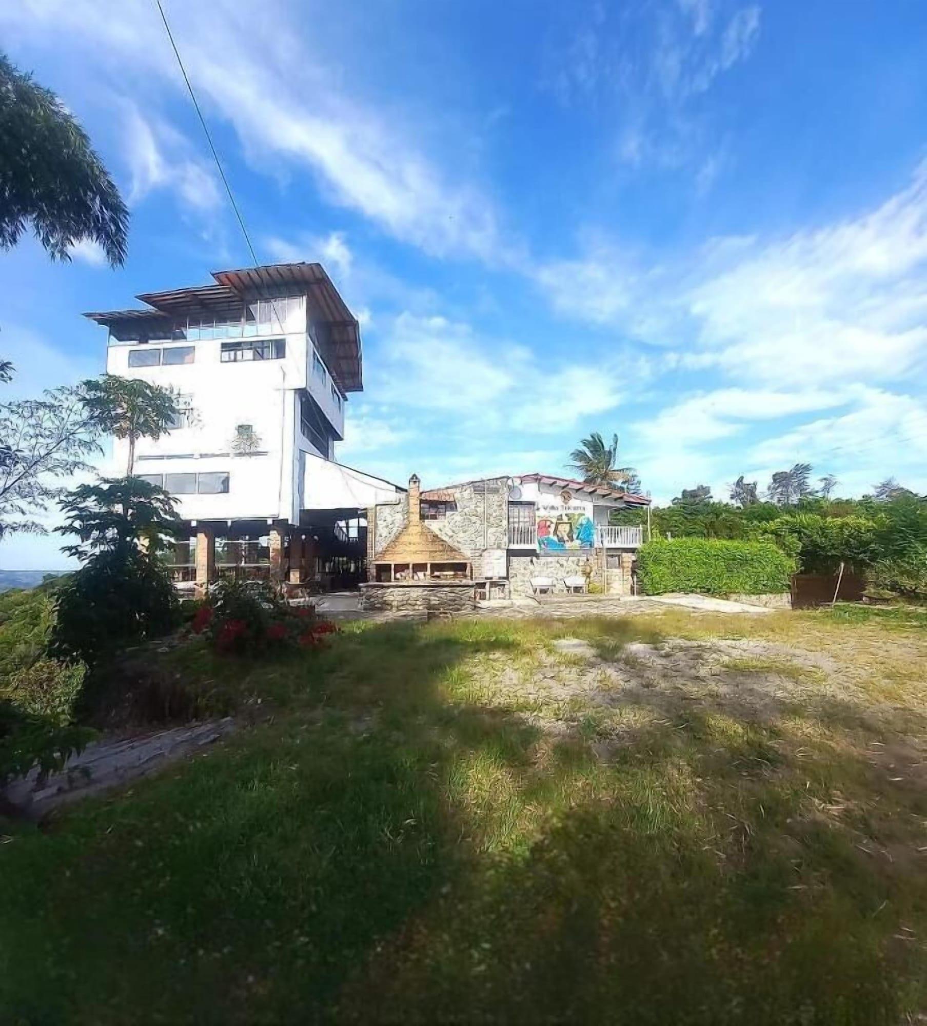 Vista Exterior Villa Tikuna