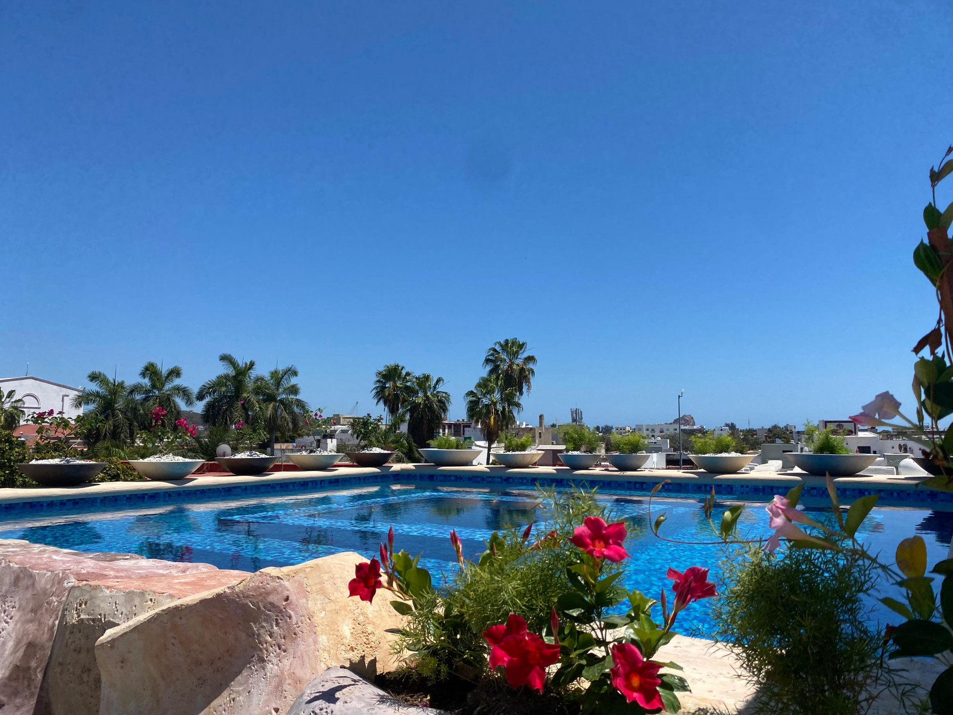 Vista Piscina Hotel Tierra Marina