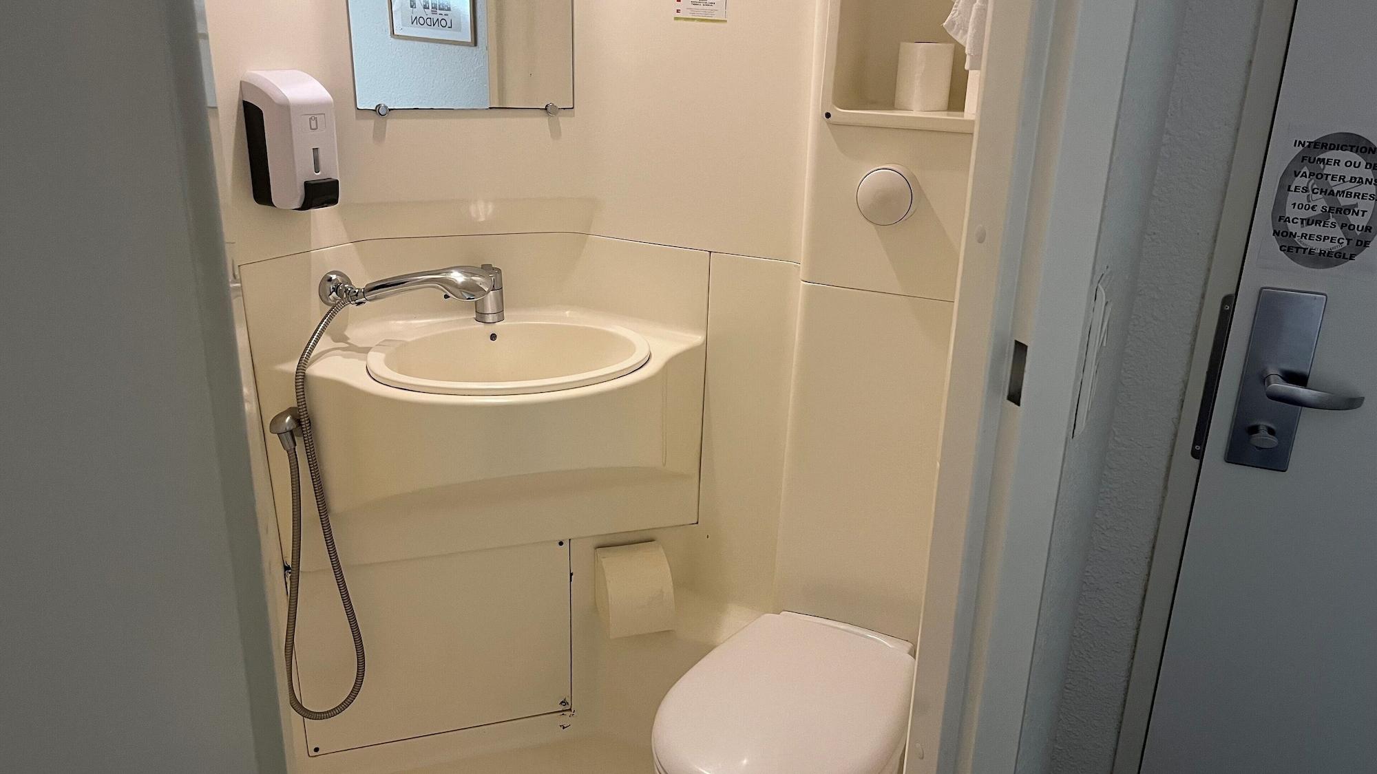 Equipamiento de Habitación Quick Palace Anglet