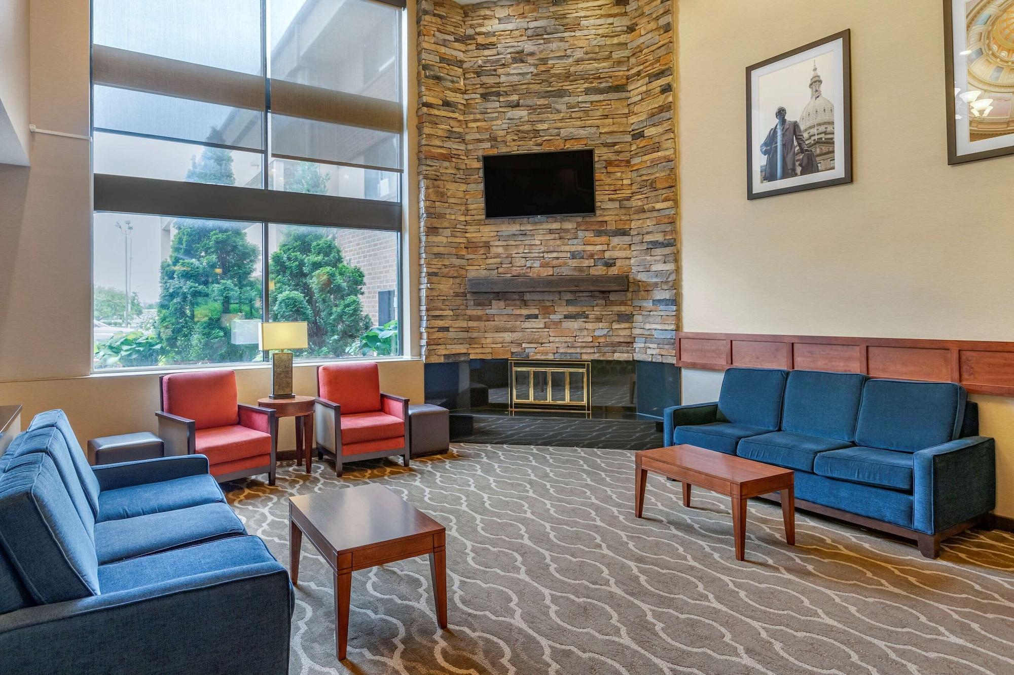 Vista Lobby Comfort Inn