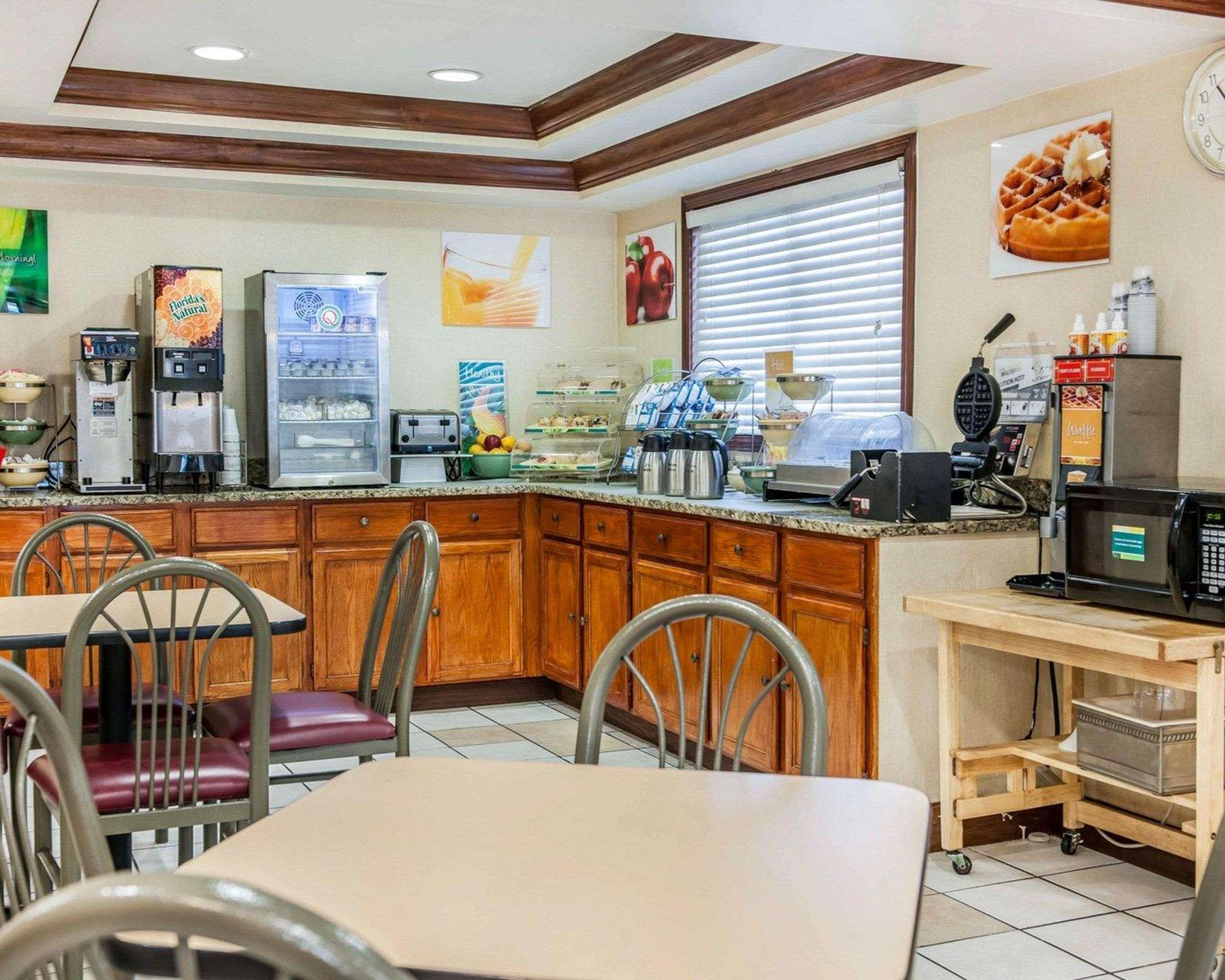 Restaurant Quality Inn South