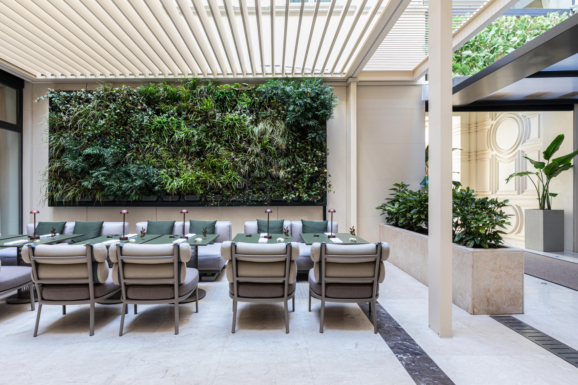 Restaurant Hotel Cristoforo Colombo – Preferred Hotels & Resorts