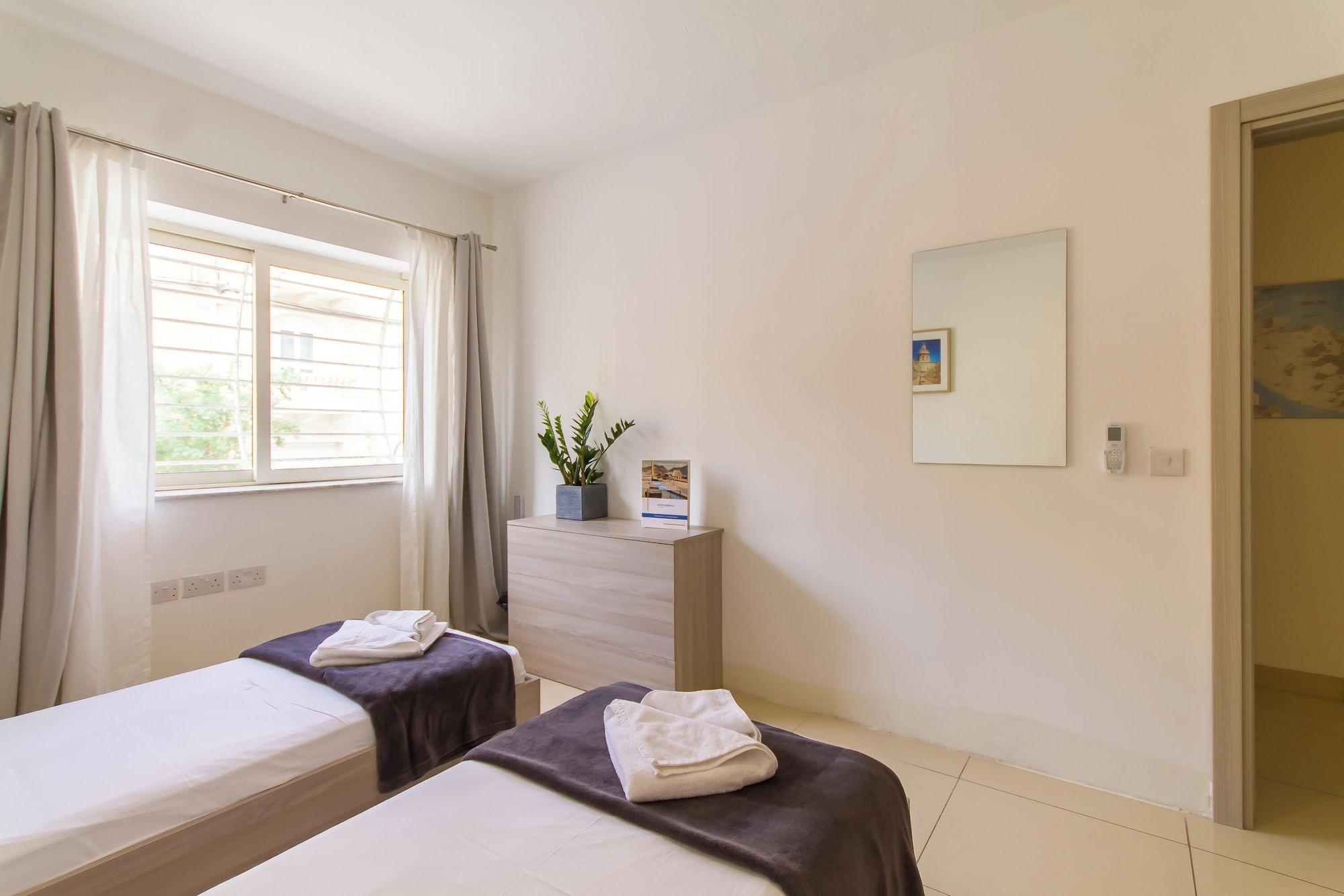 Spa SwieqiStay Room1 Shared Bath - Paceville