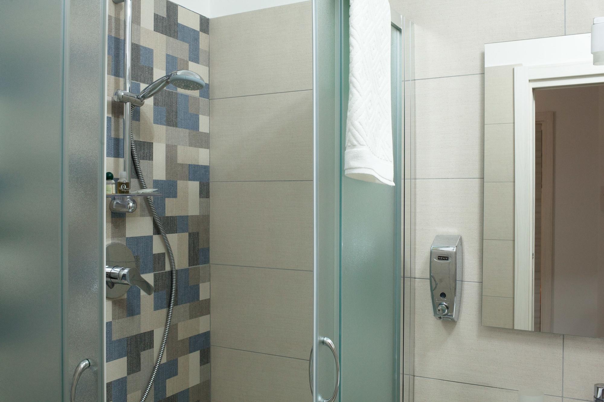 Equipamiento de Habitación La Regina di Saba