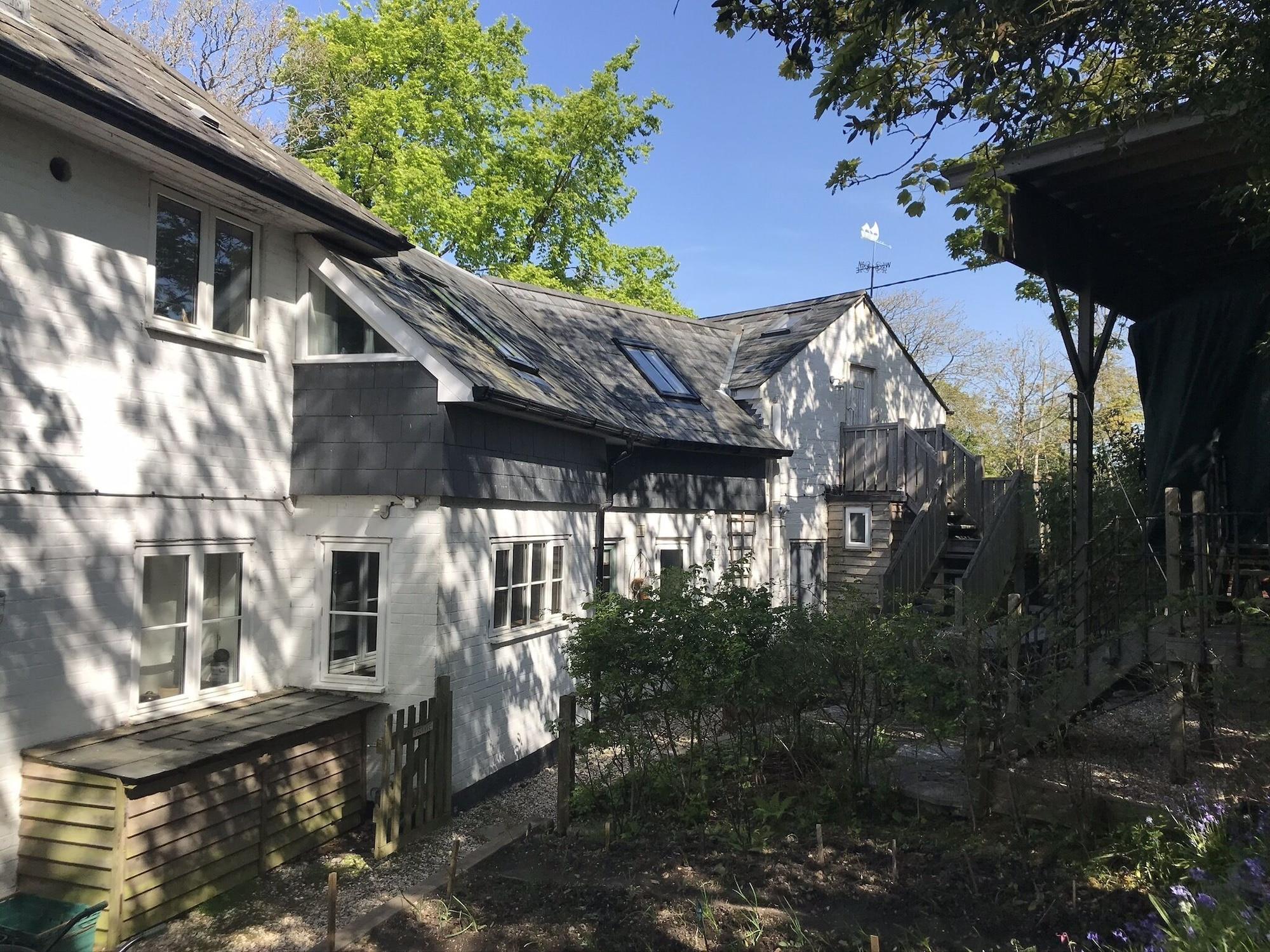 Vista Exterior Vinegar Hill Pottery B & B