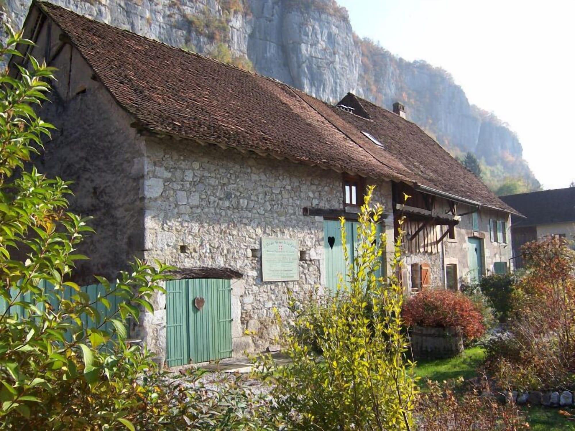 Varios La Ferme Bonne de la Grotte