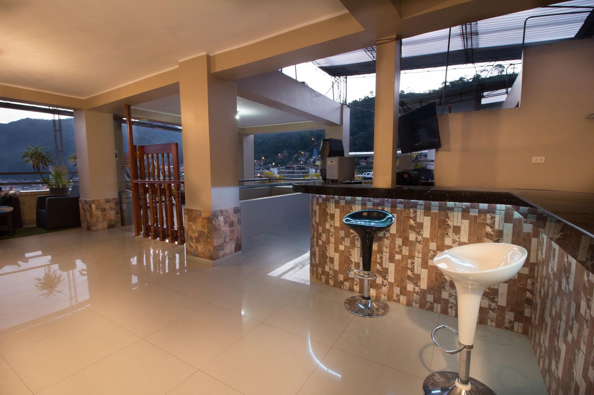 Bar/Salón Hotel Prince Chanchamayo
