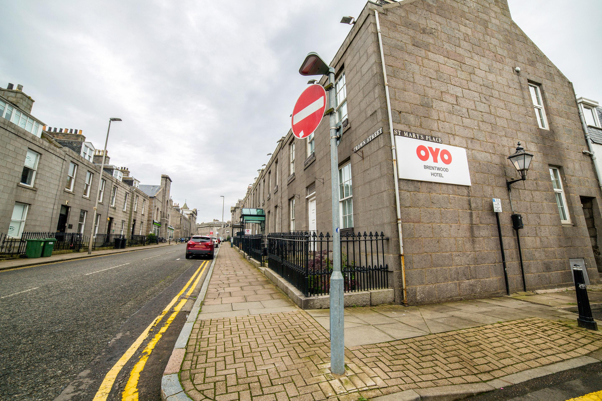 Vista Exterior Brentwood Aberdeen City Centre near Union Street